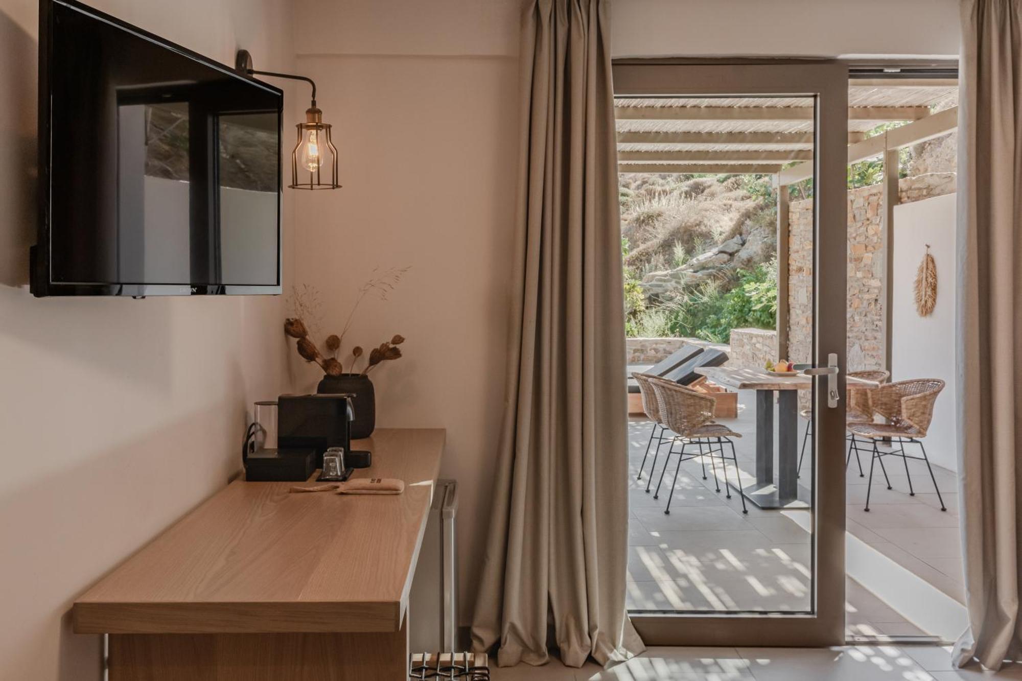 Amal Kythnos Suites Dış mekan fotoğraf
